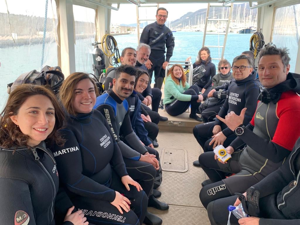 Allievi e istruttori dopo le immersioni a Lavagna